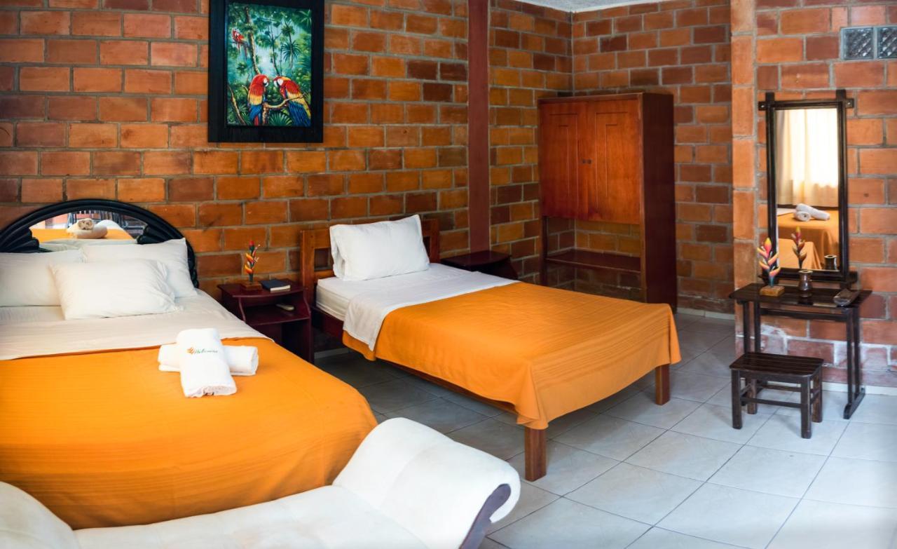 Hosteria Las Heliconias Tena Kültér fotó